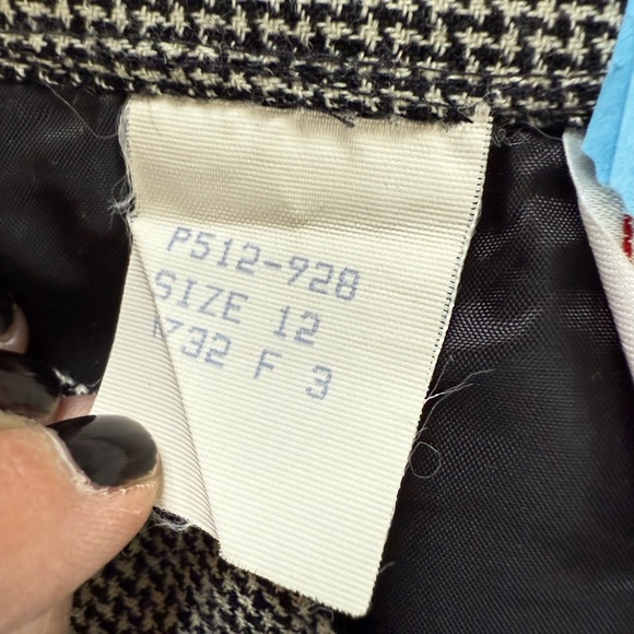 Pendleton vintage black and white houndstooth wool pencil skirt. S - Picture 7 of 7